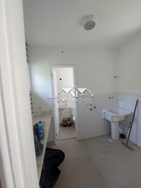 Casa à venda com 2 quartos, 85m² - Foto 10