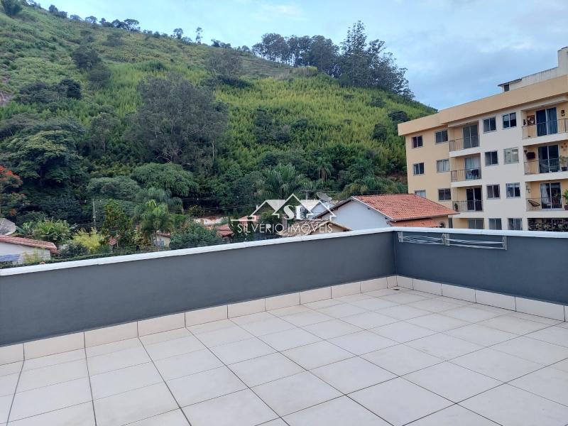 Casa à venda com 3 quartos, 230m² - Foto 28