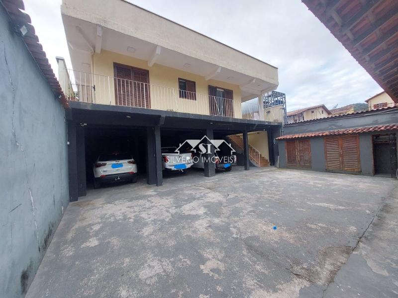 Casa à venda com 3 quartos, 230m² - Foto 22