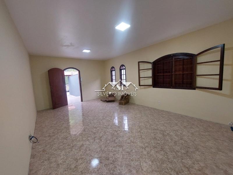 Casa à venda com 3 quartos, 230m² - Foto 6