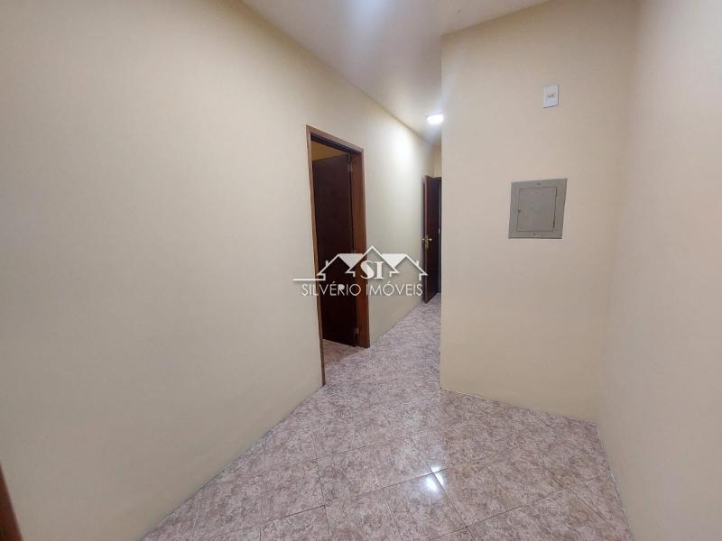 Casa à venda com 3 quartos, 230m² - Foto 10