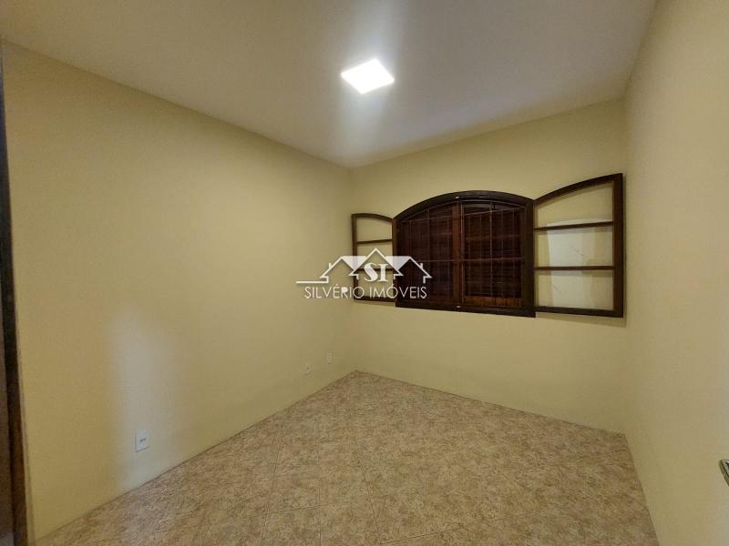 Casa à venda com 3 quartos, 230m² - Foto 13