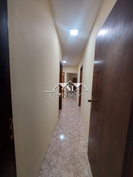 Casa à venda com 3 quartos, 230m² - Foto 17