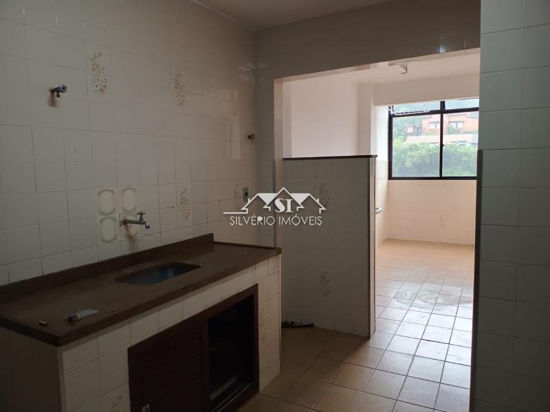 Apartamento para alugar com 2 quartos, 70m² - Foto 14
