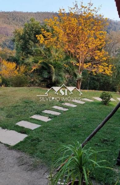 Sítio à venda com 2 quartos, 124m² - Foto 12