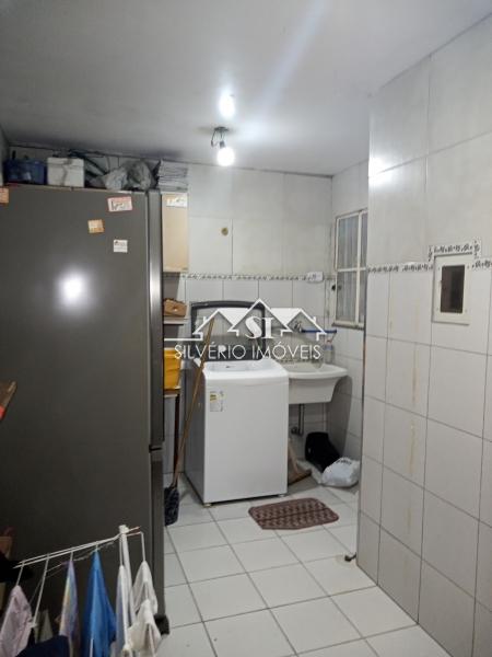 Casa à venda com 5 quartos, 230m² - Foto 6