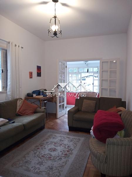 Casa à venda com 5 quartos, 230m² - Foto 13