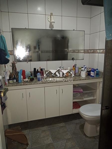 Casa à venda com 5 quartos, 230m² - Foto 14