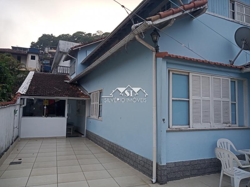 Casa à venda com 5 quartos, 230m² - Foto 15