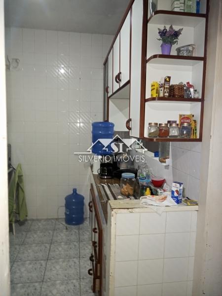 Casa à venda com 5 quartos, 230m² - Foto 21