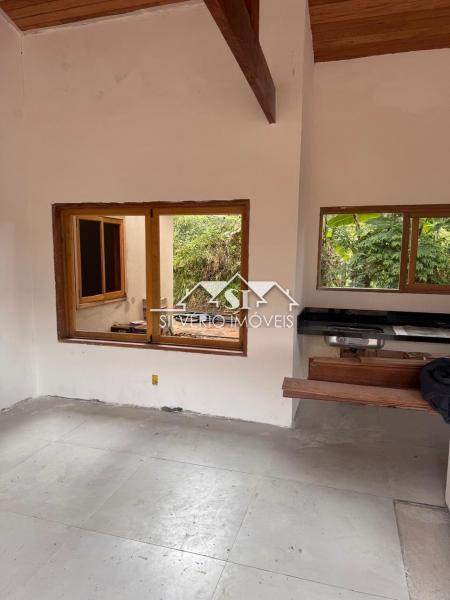 Casa à venda com 3 quartos, 225m² - Foto 6