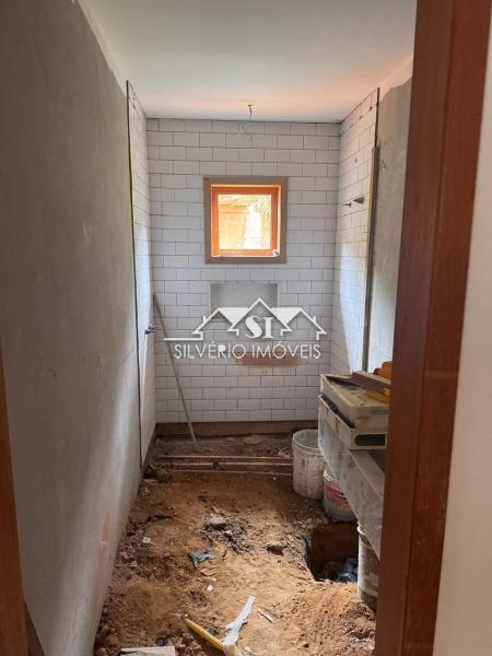 Casa à venda com 3 quartos, 225m² - Foto 9