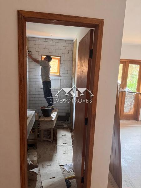 Casa à venda com 3 quartos, 225m² - Foto 15