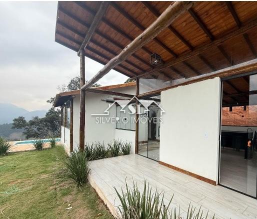Casa à venda e aluguel com 2 quartos, 80m² - Foto 1