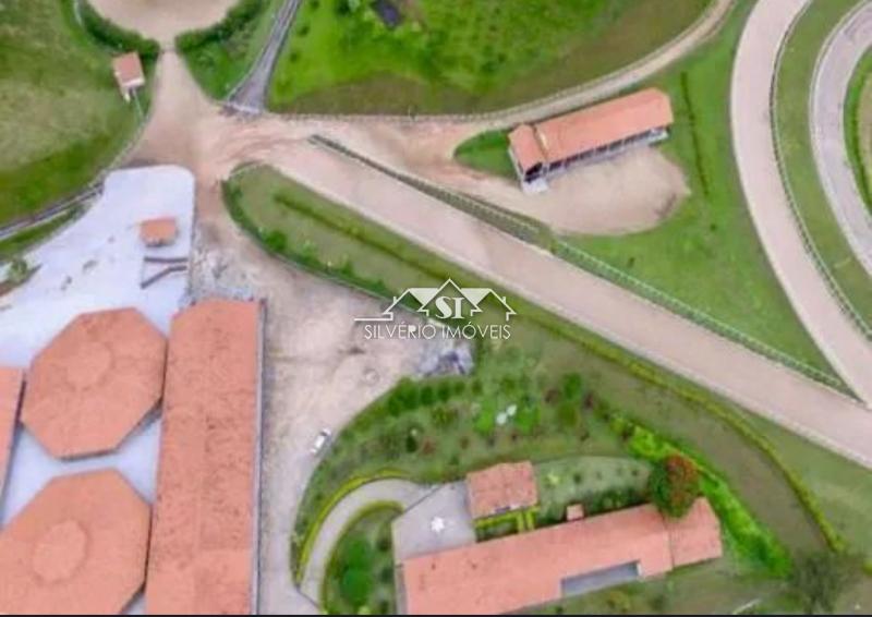 Fazenda à venda com 10 quartos, 8000m² - Foto 13