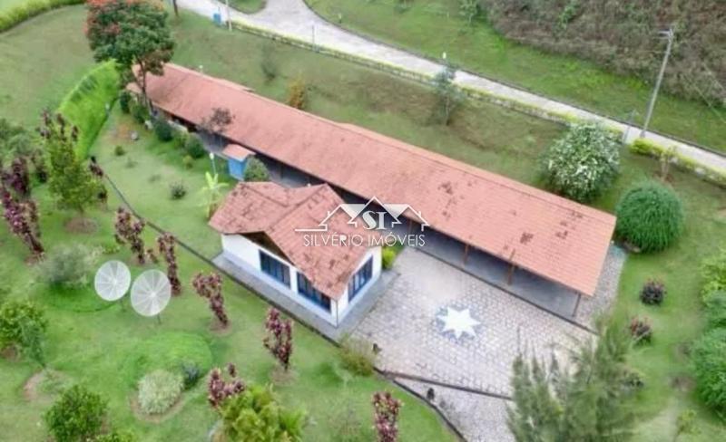 Fazenda à venda com 10 quartos, 8000m² - Foto 3