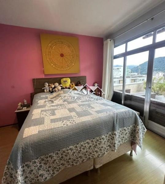 Apartamento à venda com 4 quartos, 240m² - Foto 16