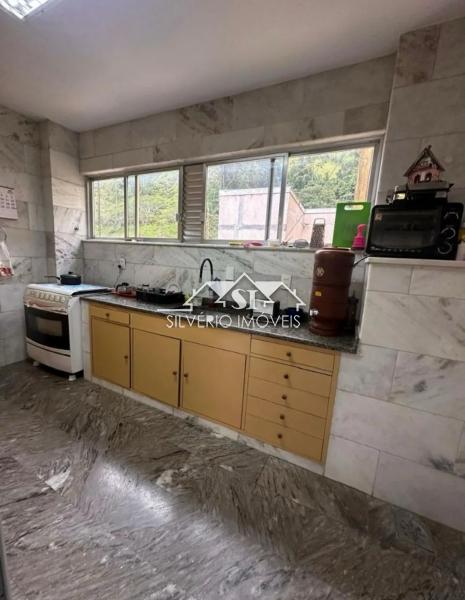 Apartamento à venda com 4 quartos, 240m² - Foto 17