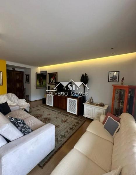 Apartamento à venda com 4 quartos, 240m² - Foto 4