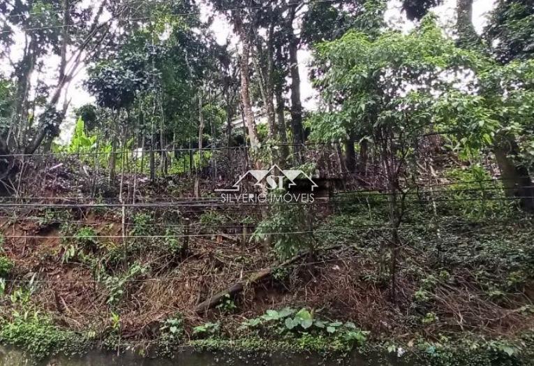 Terreno em Quarteirão Ingelhein - Petrópolis/RJ 