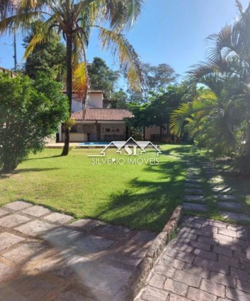Casa à venda com 9 quartos, 708m² - Foto 2