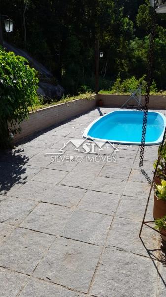Casa à venda com 6 quartos, 480m² - Foto 16