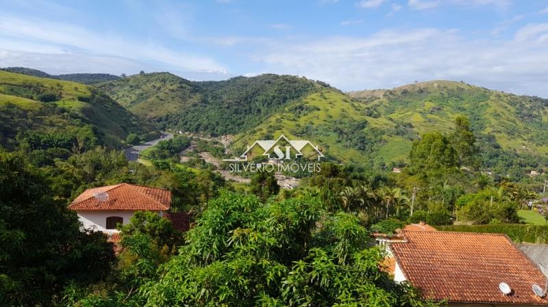 Casa à venda com 6 quartos, 480m² - Foto 7