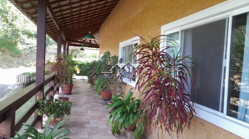 Casa à venda com 6 quartos, 480m² - Foto 5