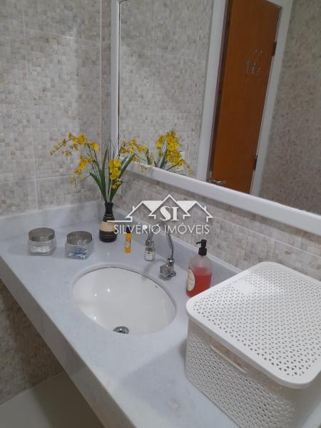 Casa à venda com 6 quartos, 480m² - Foto 27