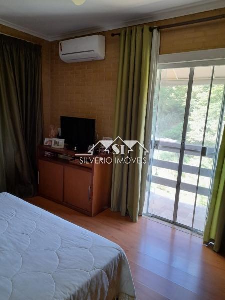 Casa à venda com 6 quartos, 480m² - Foto 41