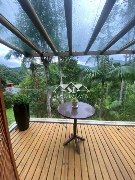 Casa à venda com 6 quartos, 400m² - Foto 7