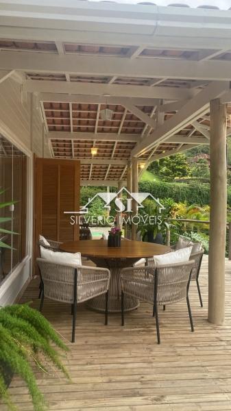 Casa à venda com 6 quartos, 400m² - Foto 22