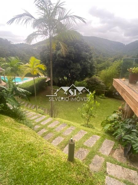 Casa à venda com 6 quartos, 400m² - Foto 13