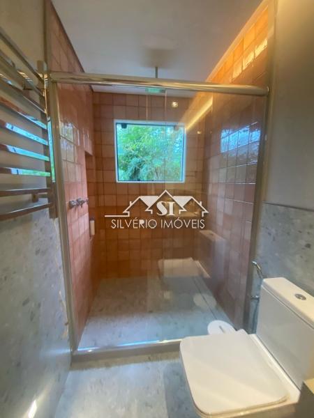Casa à venda com 6 quartos, 400m² - Foto 27