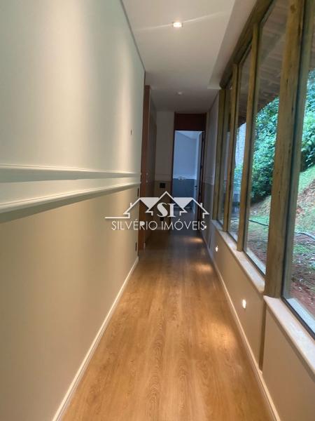 Casa à venda com 6 quartos, 400m² - Foto 30