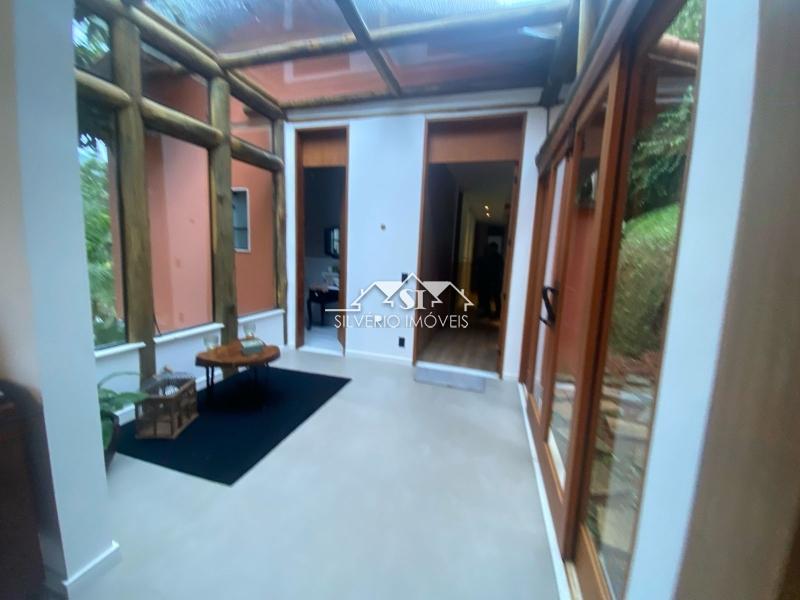 Casa à venda com 6 quartos, 400m² - Foto 10