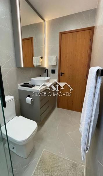 Casa à venda com 3 quartos, 170m² - Foto 4