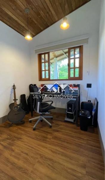 Casa à venda com 3 quartos, 170m² - Foto 24