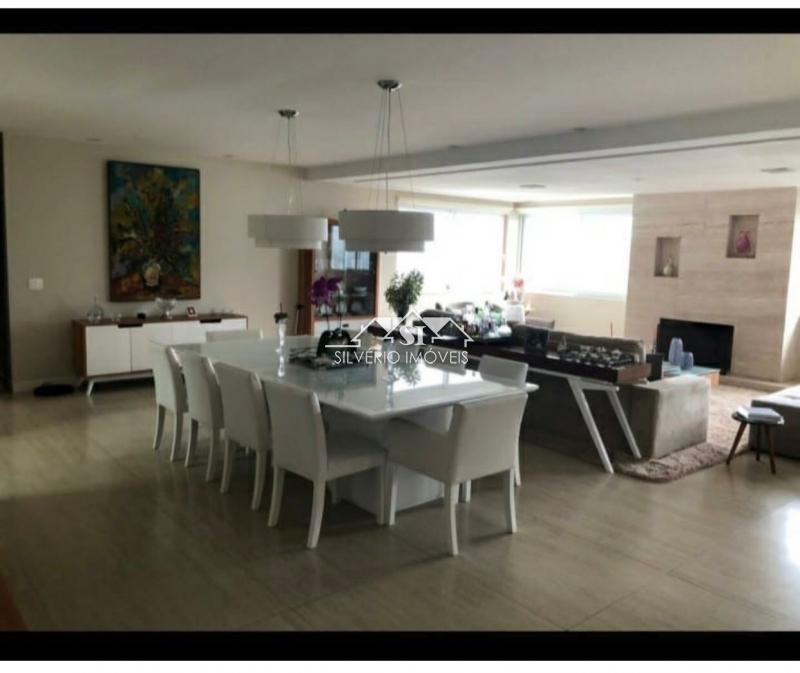Casa à venda com 5 quartos, 600m² - Foto 9