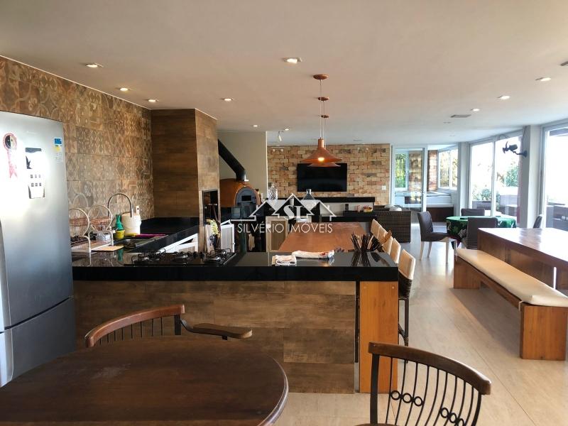 Casa à venda com 5 quartos, 600m² - Foto 13