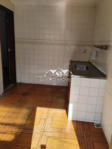 Casa para alugar com 2 quartos, 70m² - Foto 10