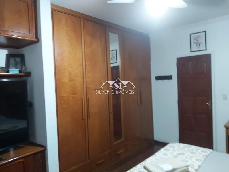 Casa à venda com 3 quartos, 200m² - Foto 8