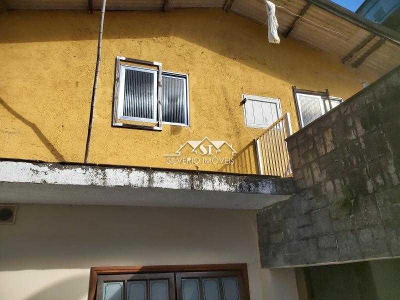 Casa à venda com 3 quartos, 200m² - Foto 15
