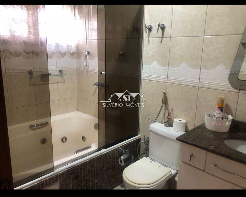 Casa à venda com 5 quartos, 380m² - Foto 9