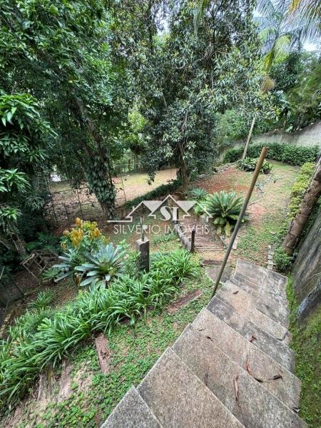Casa à venda com 5 quartos, 380m² - Foto 15