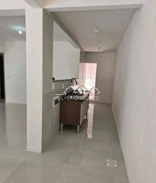 Casa à venda com 2 quartos, 175m² - Foto 8