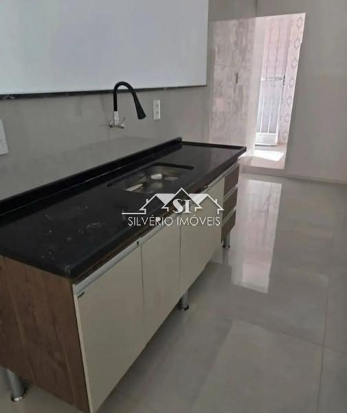Casa à venda com 2 quartos, 175m² - Foto 10