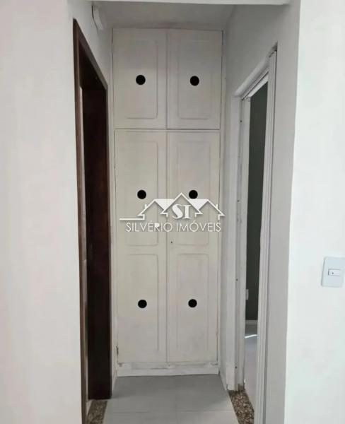 Casa à venda com 2 quartos, 175m² - Foto 11