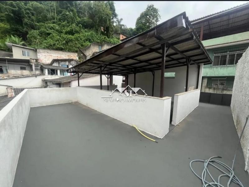 Casa à venda com 2 quartos, 175m² - Foto 20