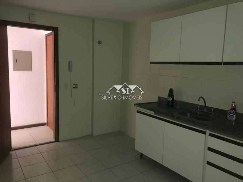 Apartamento à venda com 3 quartos, 120m² - Foto 15